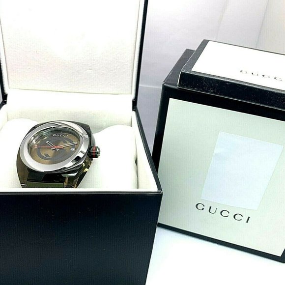 GUCCI SYNC YA137106 Green Rubber Band Men's Watch - Picture 3 of 12